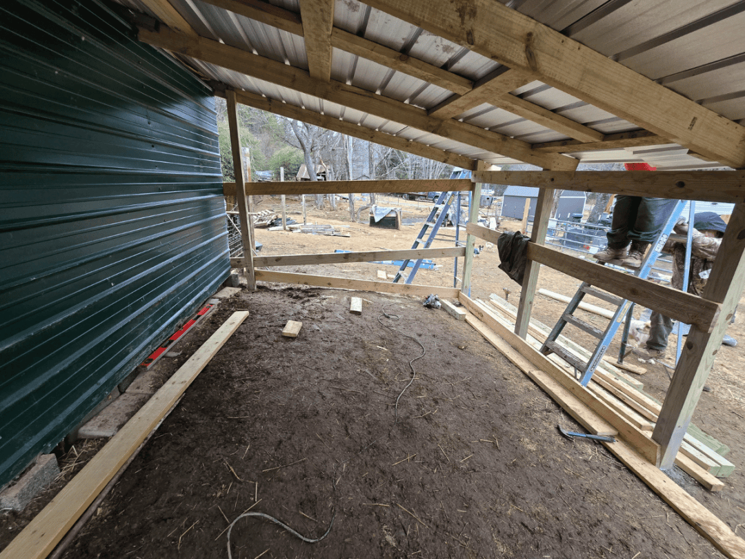 goat house Burnsville Western North Carolina